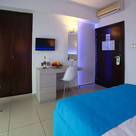 Les Palmiers Boutique & Luxury 2* 라르나카