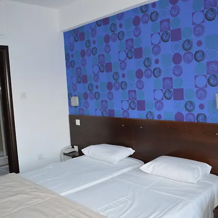 Les Palmiers Boutique & Luxury 라르나카