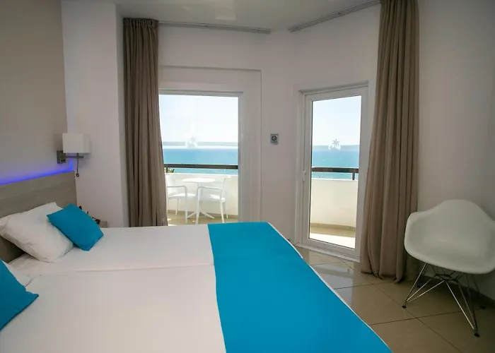 Les Palmiers Boutique & Luxury 2* Λάρνακα