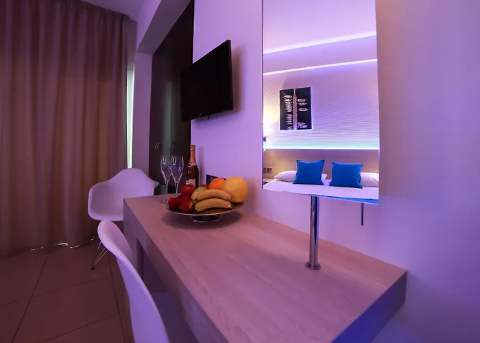 Les Palmiers Boutique & Luxury 2* Λάρνακα