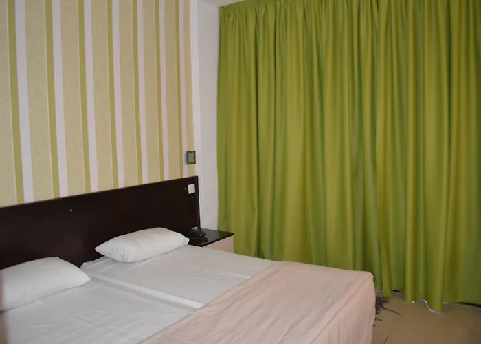 Ξενοδοχείο Les Palmiers Boutique & Luxury