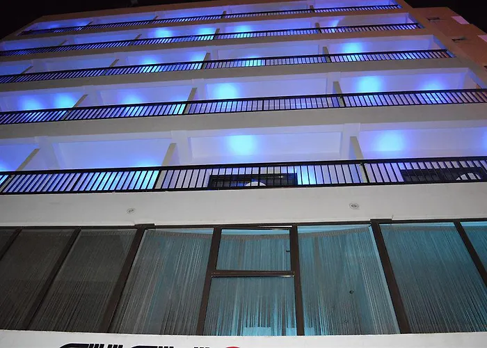 Les Palmiers Boutique & Luxury 拉纳卡